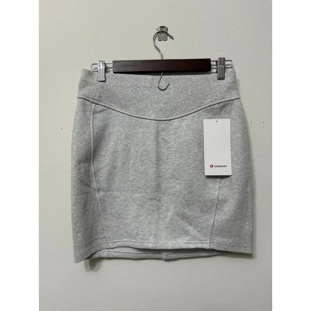 NWT Lululemon Scuba HR Mini Skirt Sz M MSRP $78 Heathered Core Ultra Light Grey